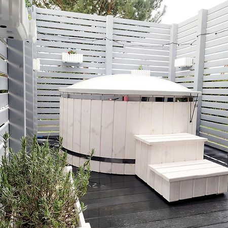 Caloroczny Domek W Nadolu Z Jacuzzi Na Tarasie Nadole  ภายนอก รูปภาพ